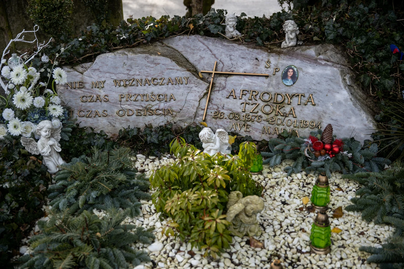 Grób córki Eleni Grób córki Eleni