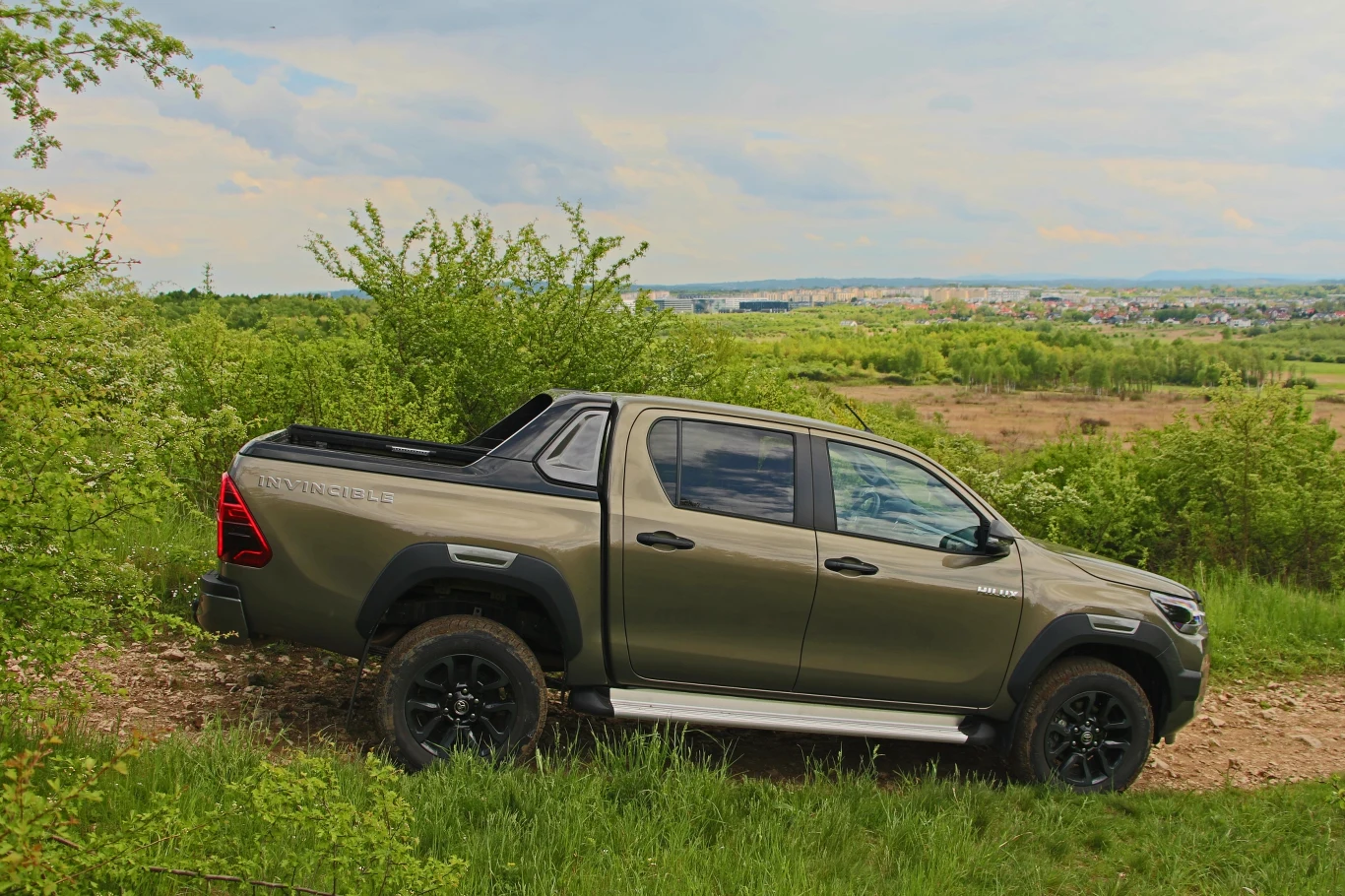 Toyota Hilux 2.8 D-4D Invincible