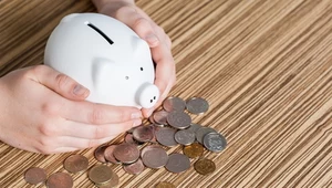 Blisko 60 proc. dorosłych Polaków angażuje się finansowo w akcje charytatywne. 