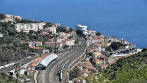 Cerbere - granica francusko-hiszpańska; zdj. ilustracyjne