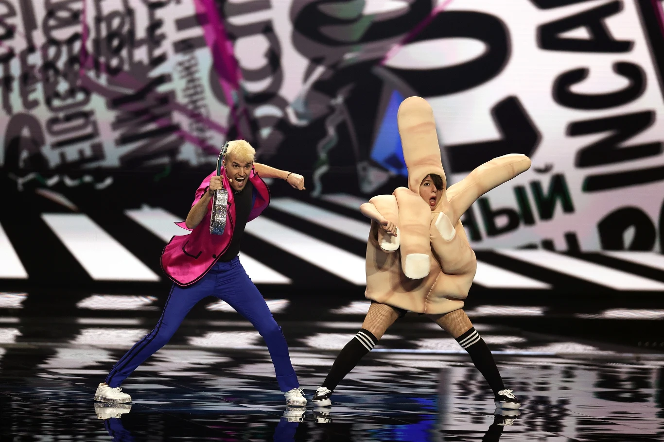 Niemiec na scenie wystąpił z piosenką "I Don’t Feel Hate". Piosenka opowiada o podejściu do życia samego wokalisty. 