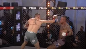 Piotr Wawrzyniak (z lewej) pokonał Adriana Błeszyńskiego