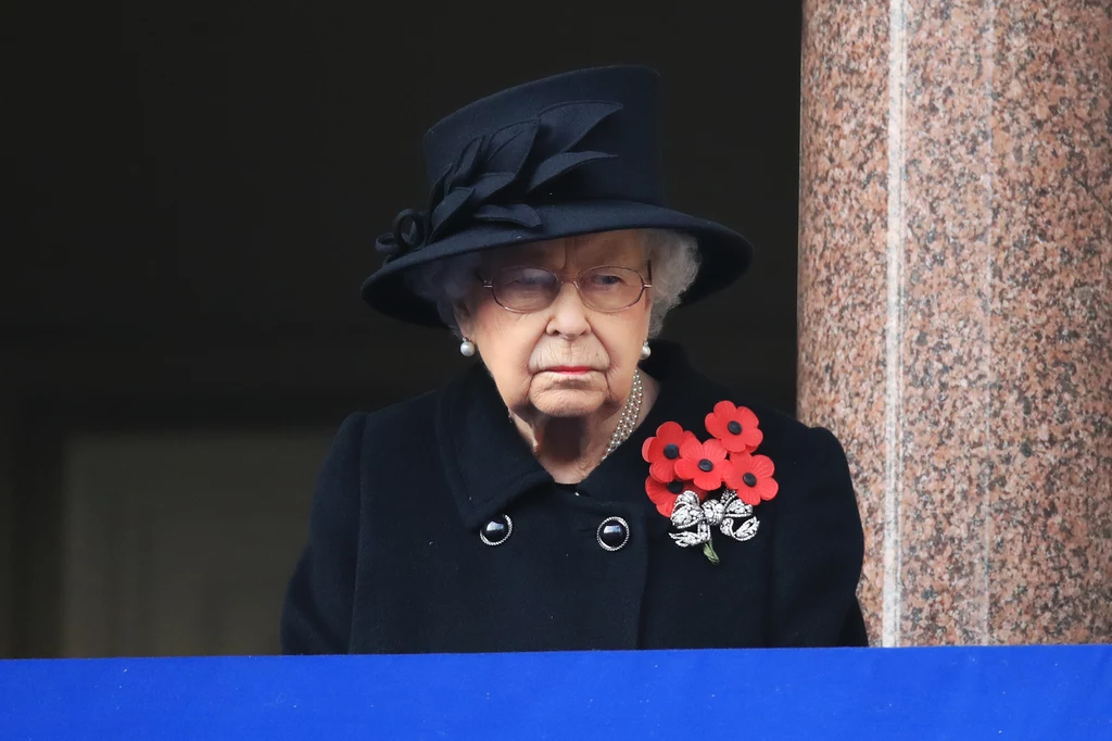 Królowa Elżbieta II obawia się kolejnego kryzysu w rodzinie 