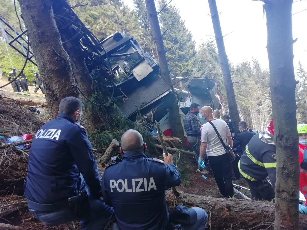 Trwa akcja ratunkowa po wypadku kolejki górskiej we Włoszech