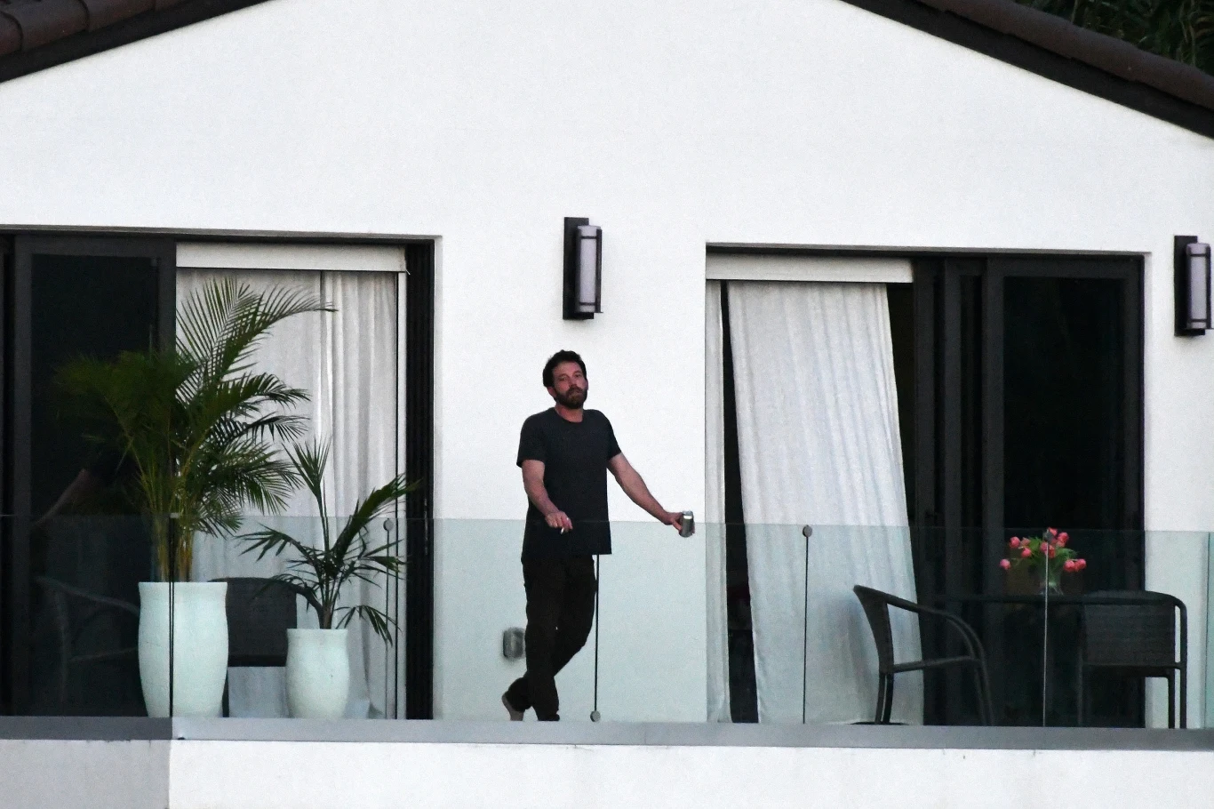 Jennifer Lopez i Ben Affleck przyłapani! Jennifer Lopez i Ben Affleck przyłapani!