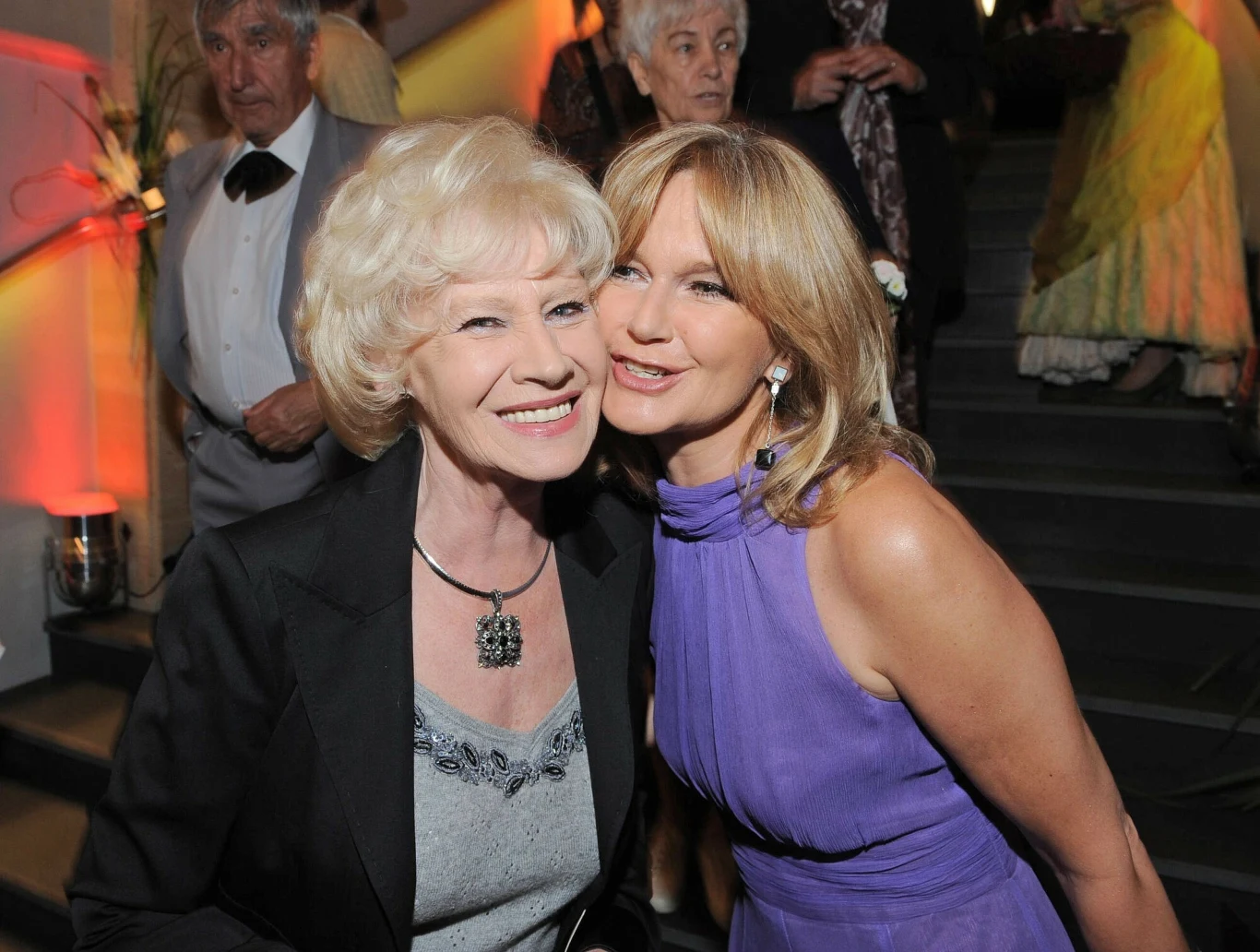 Krystyna Loska z córką, Grażyna Torbicką w 2009 roku Krystyna Loska z córką, Grażyna Torbicką w 2009 roku