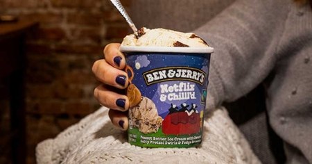 Lody Ben & Jerry’s w pudełku.