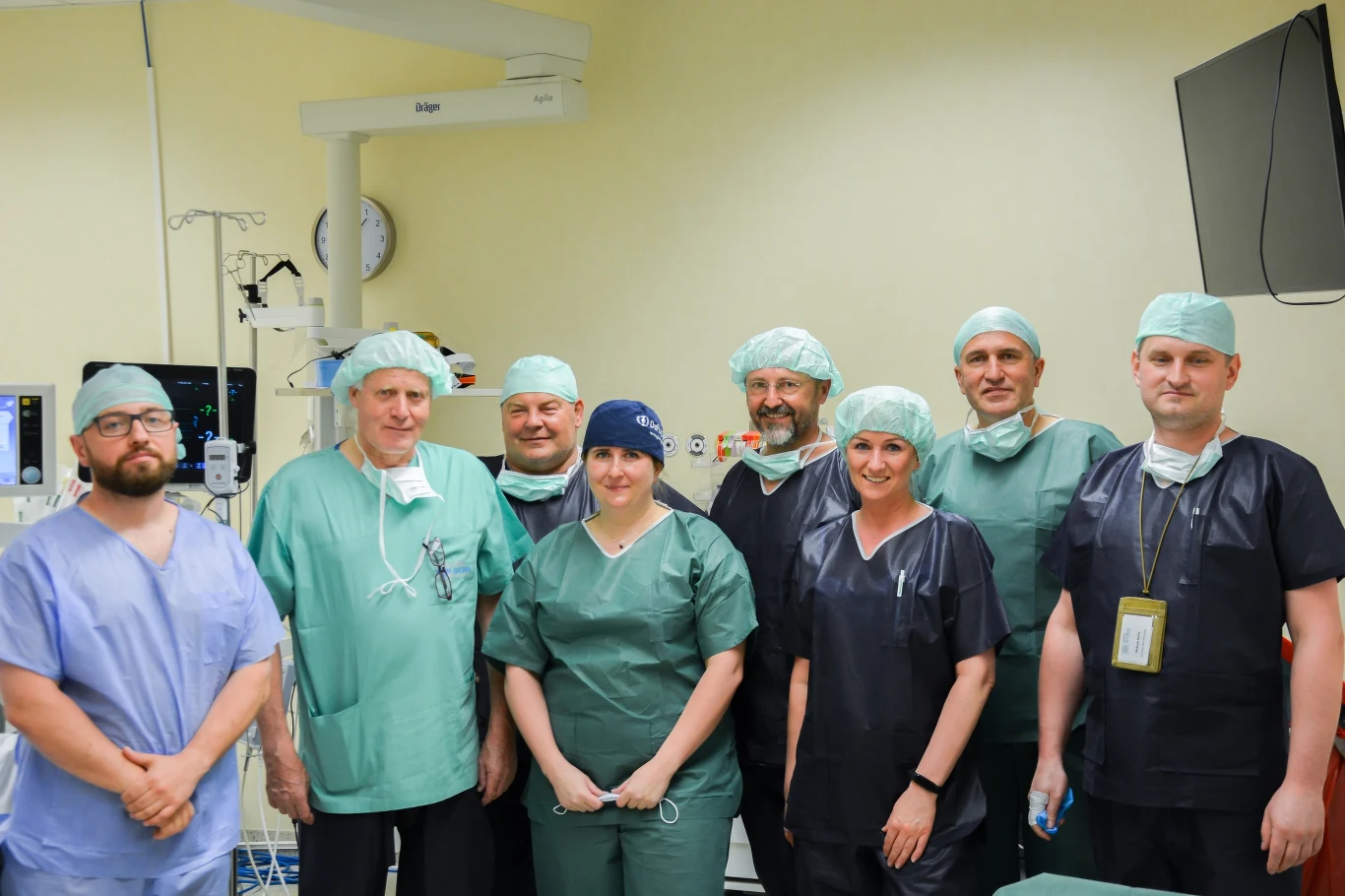 Na zdj. dr Horst Aschoff (drugi od lewej) wraz z zespołem