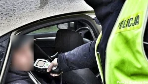 Policjant podczas podróży poślubnej zatrzymał pijanego kierowcę 