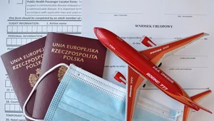 Wakacje w pandemii COVID-19 mają być łatwiejsze dzięki "paszportom covidowym".