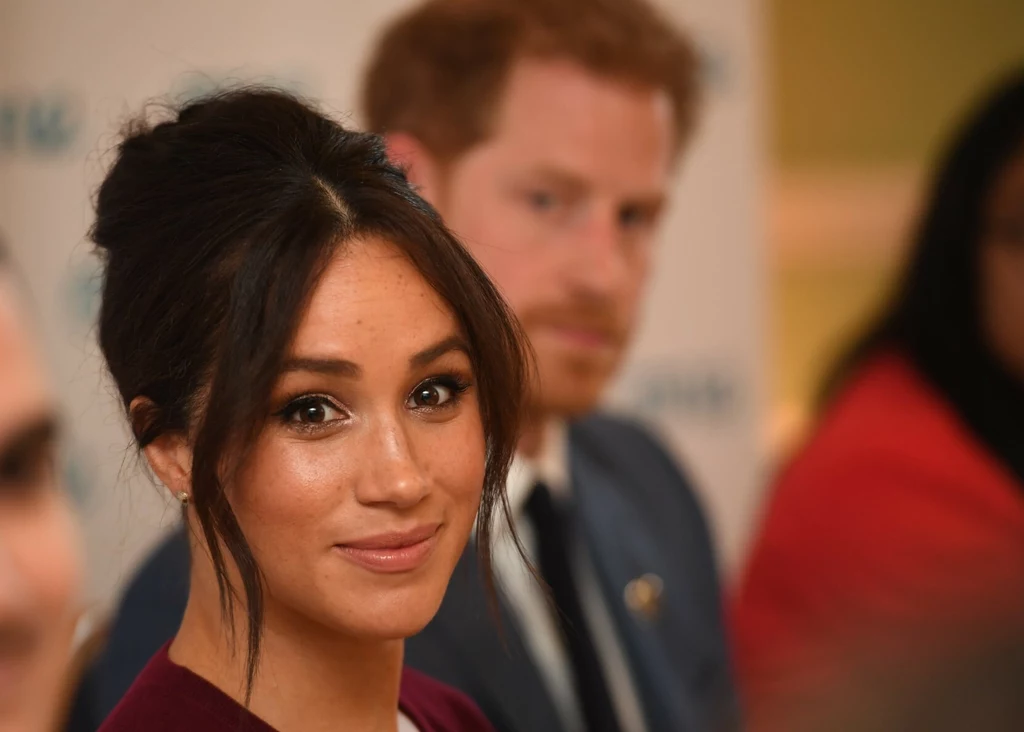 Meghan Markle początkowo próbowała odnaleźć się na brytyjskim dworze