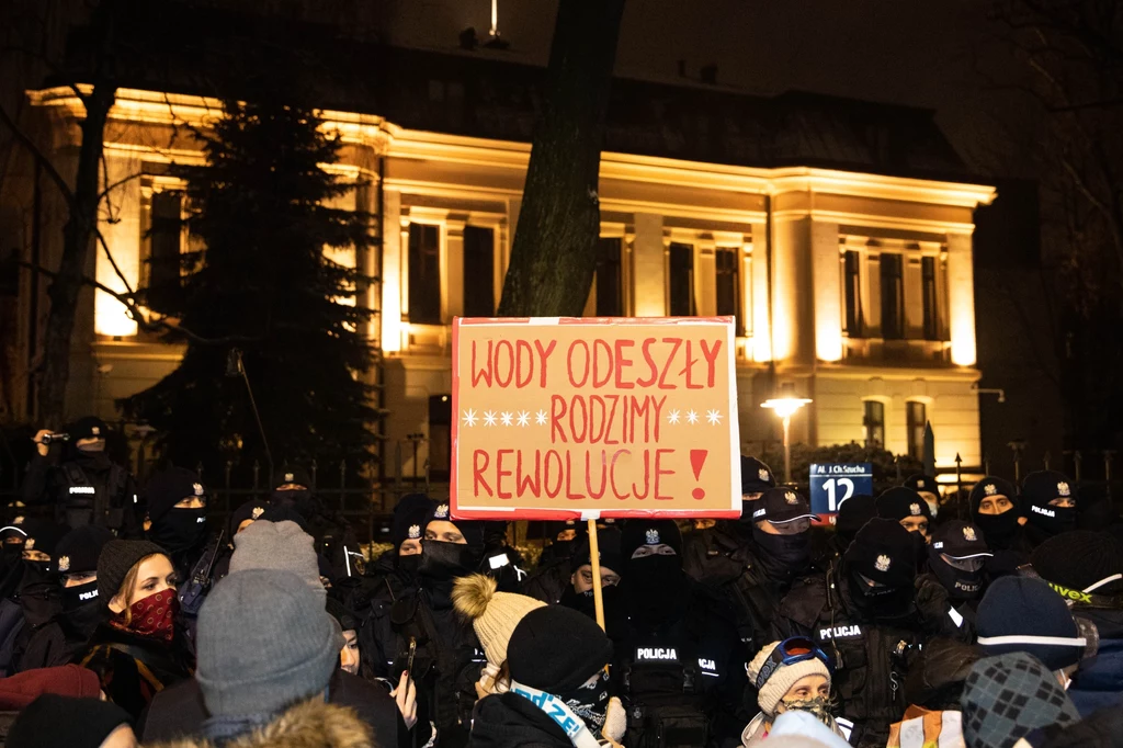 "Gdy spojrzymy na świadomość Polek, jesteśmy w zupełnie innym miejscu niż dwadzieścia lat temu"