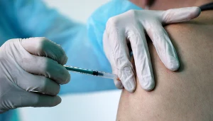 Naukowcy zidentyfikowali lek, który osłabia działanie szczepionek - to metotreksat