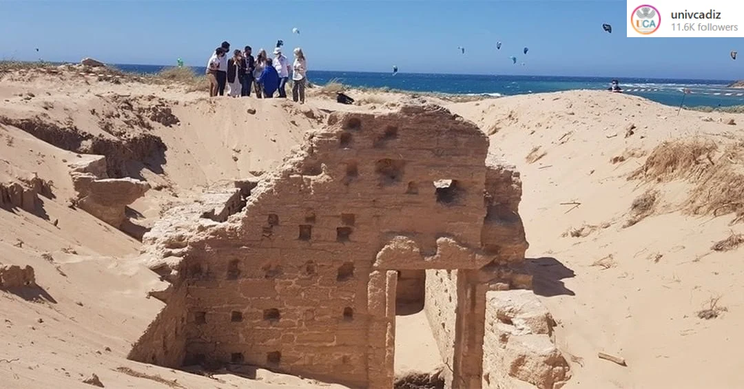 Łaźnie rzymskie na hiszpańskiej plaży Łaźnie rzymskie na hiszpańskiej plaży