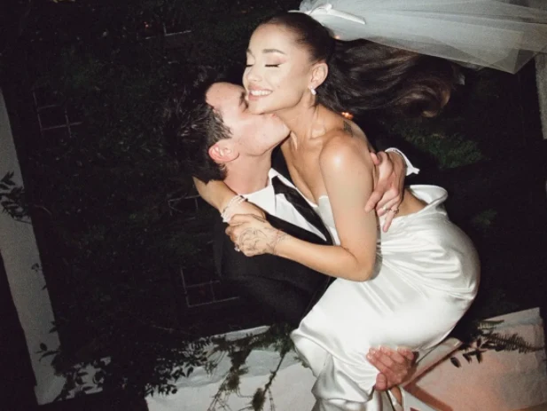 Ariana Grande wzięła ślub! Fot: Stefan Kohli dla Vogue Magazine