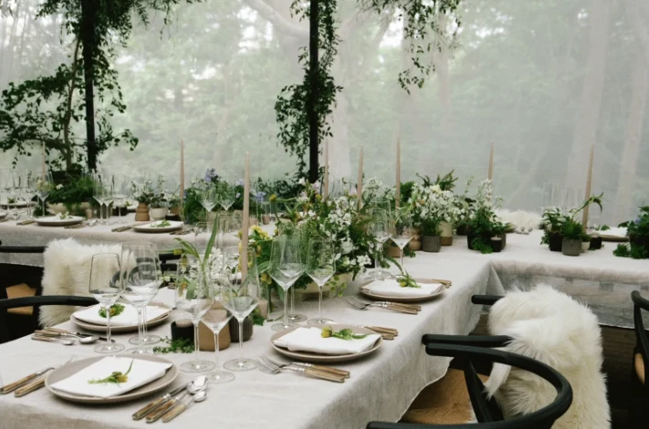 Przyjęcie ślubne Ariany Grande, fot: Stefan Kohli dla Vogue Magazine Przyjęcie ślubne Ariany Grande, fot: Stefan Kohli dla Vogue Magazine