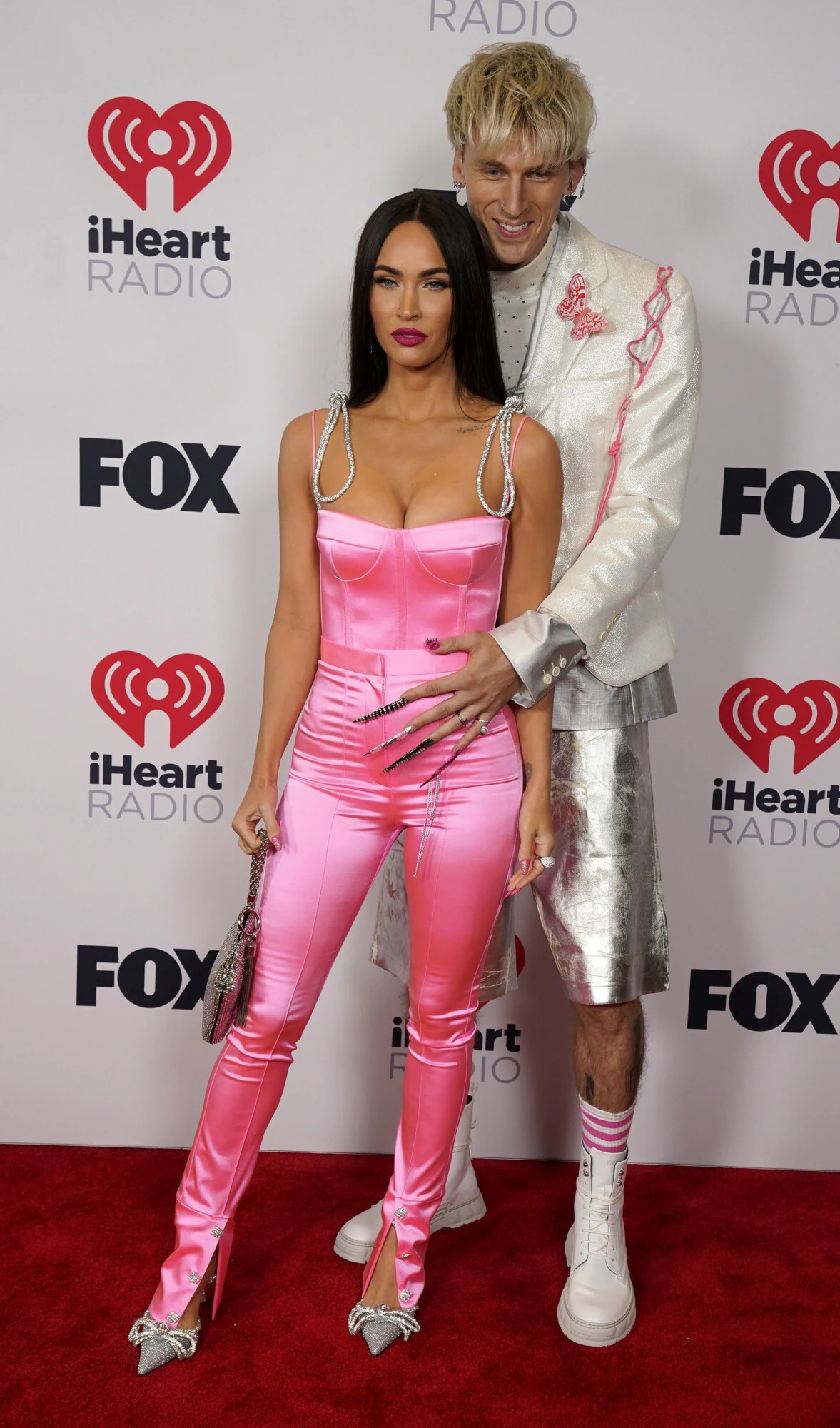 Megan Fox i Mahcine Gun Kelly na imprezie IHeart Radio Music Awards Megan Fox i Mahcine Gun Kelly na imprezie IHeart Radio Music Awards