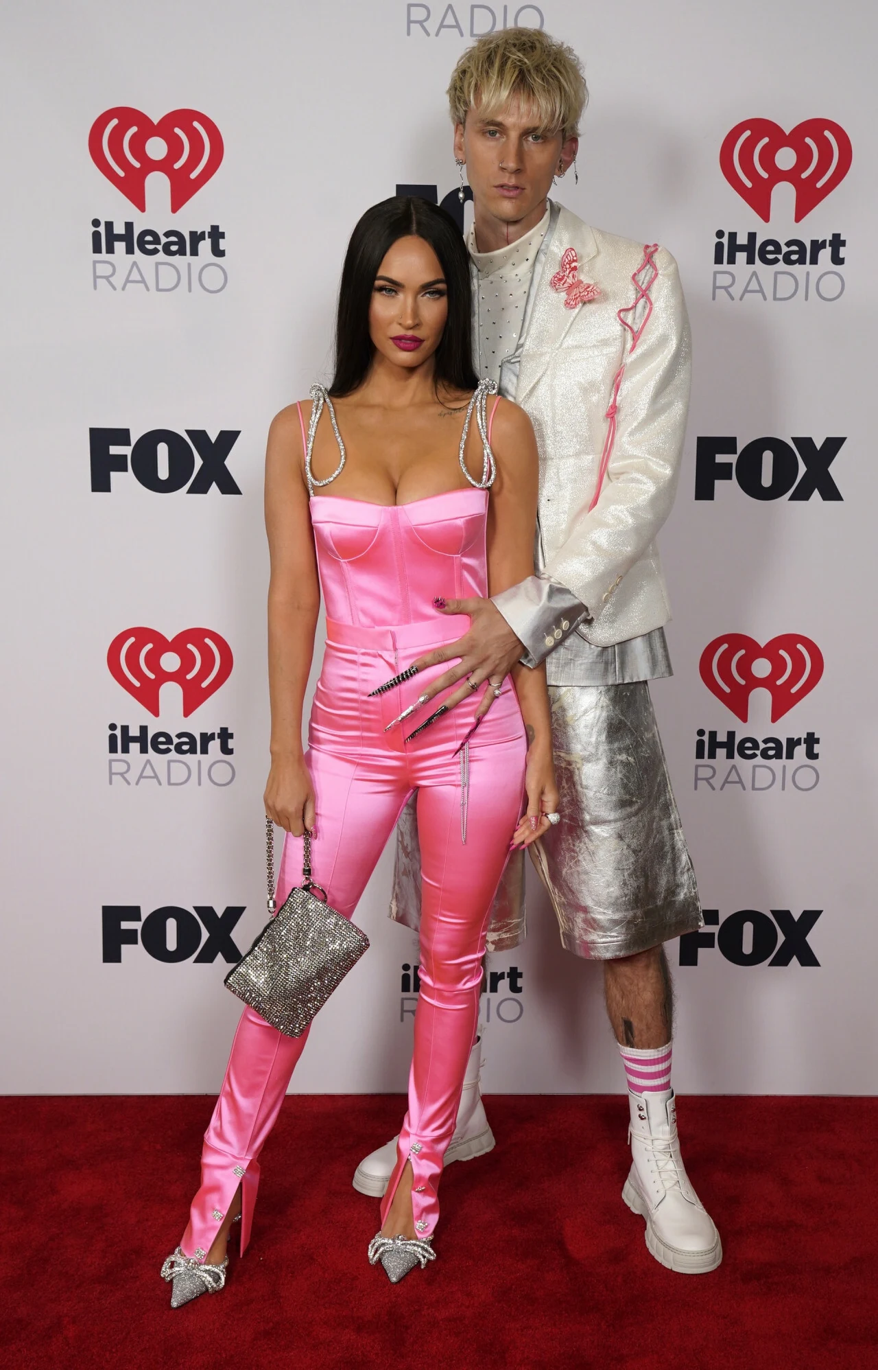 Megan Fox i Mahcine Gun Kelly na imprezie IHeart Radio Music Awards Megan Fox i Mahcine Gun Kelly na imprezie IHeart Radio Music Awards