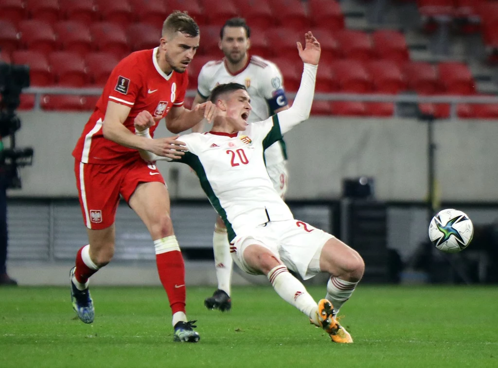 Michał Helik w meczu z Węgrami w eliminacjach MŚ 2022 Michał Helik w meczu z Węgrami w eliminacjach MŚ 2022