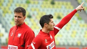 Wojciech Szczęsny (z lewej) i Robert Lewandowski