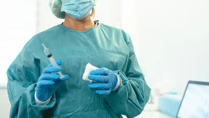 EMA nie rekomenduje podawania trzeciej dawki szczepionki przeciw COVID-19