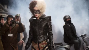 Emma Srone w filmie "Cruella"