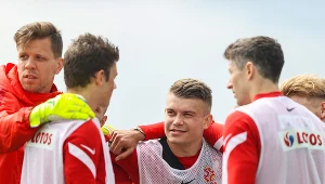Kamil Piątkowski (w środku)