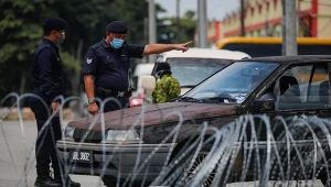 Powrót pandemii, kraj zamyka większość fabryk i centrów handlowych