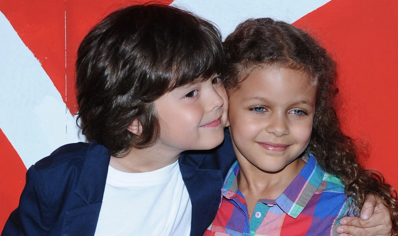 Mateusz Pawłowski i Emilia Dankwa na planie "rodzinki.pl" w 2012 roku