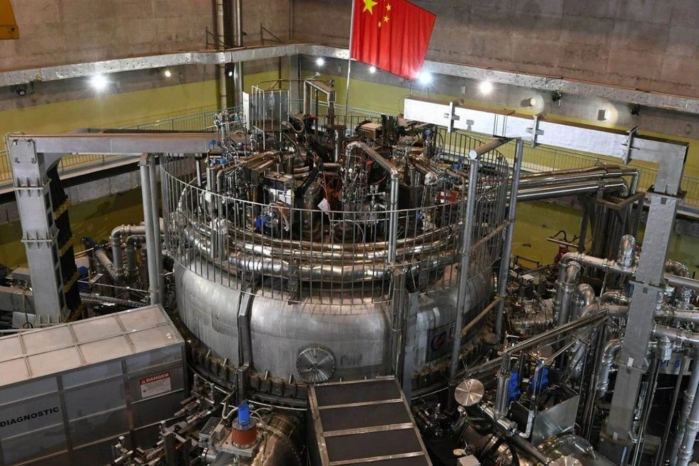 Tokamak EAST