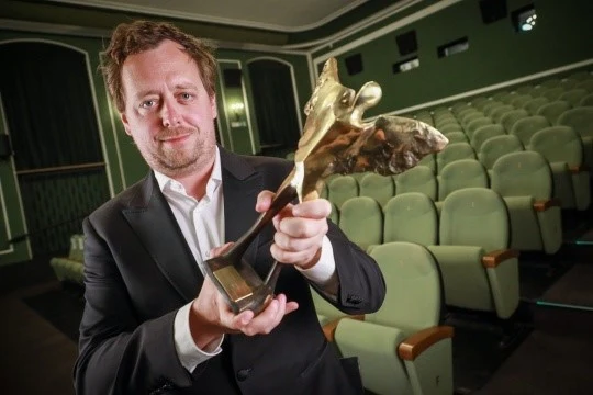 Jan Holoubek z nagrodą "Perspektywa" Jan Holoubek z nagrodą "Perspektywa"