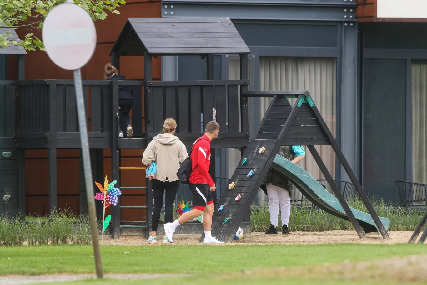 Do Opalenicy przyjechała m.in. rodzina Karola Linettego Do Opalenicy przyjechała m.in. rodzina Karola Linettego