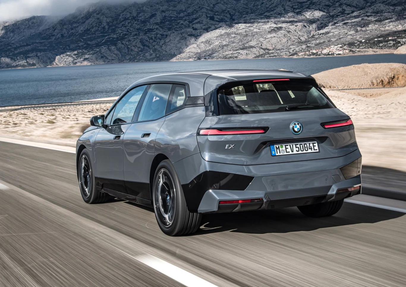 BMW iX xDrive50