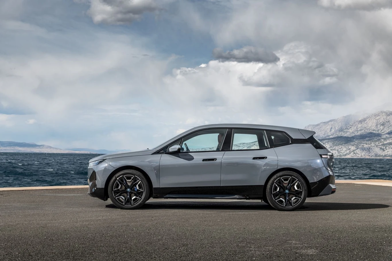 BMW iX xDrive50