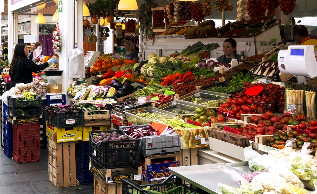 Mercato di Testaccio to obowiązkowy punkt wycieczki do tej szerzej nieznanej dzielnicy Rzymu