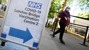 Premier cieszy się sukcesem szczepień, ale zaniepokojenie budzi indyjski wariant koronawirusa, który stał się w Wielkiej Brytanii dominującym
