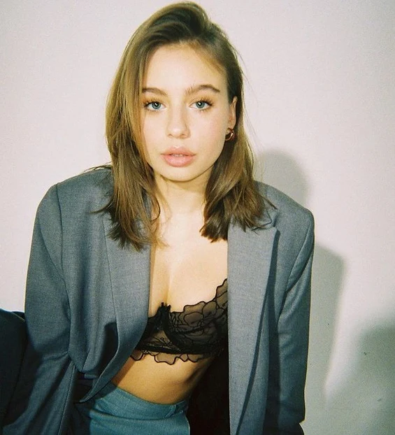 Oliwia Bieniuk, fot. oliwia.bieniuk Oliwia Bieniuk, fot. oliwia.bieniuk