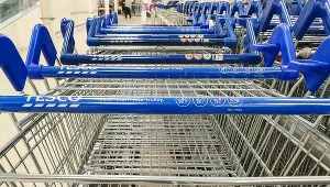 Tesco zwolni ponad 450 pracowników i zamknie 11 kolejnych sklepów