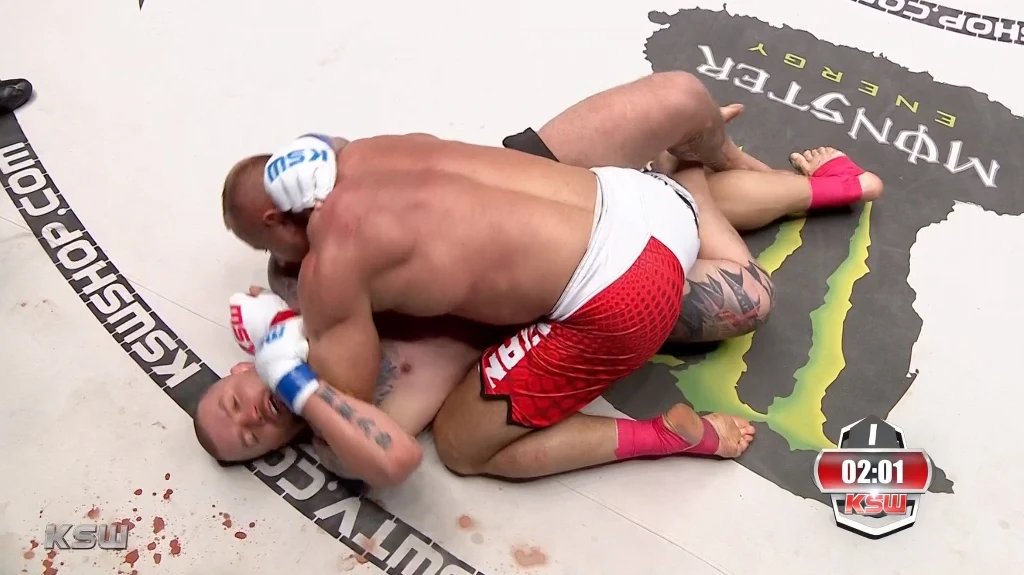 Mariusz Pudzianowski rozbił Łukasza Jurkowskiego Mariusz Pudzianowski rozbił Łukasza Jurkowskiego