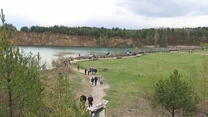 Park Gródek jest dostępny dla wszystkich turystów przez całą dobę, a wstęp jest bezpłatny. Na terenie kompleksu obowiązuje zakaz kąpieli w zbiornikach. Turyści mogą odwiedzać miejsce razem z pupilami. Samochód można z łatwością zostawić na jednym z przyległych do arboretum parkingów - za darmo. 