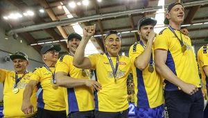 Tałant Dujszebajew świętuje mistrzostwo Polski