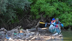 ​Ukraińskie media: Rzeka śmieci wpływa do Unii