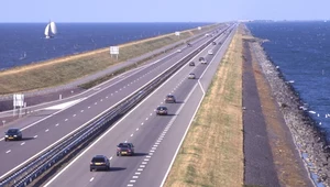 Holandia: Budują sztuczną rzekę na tamie Afsluitdijk