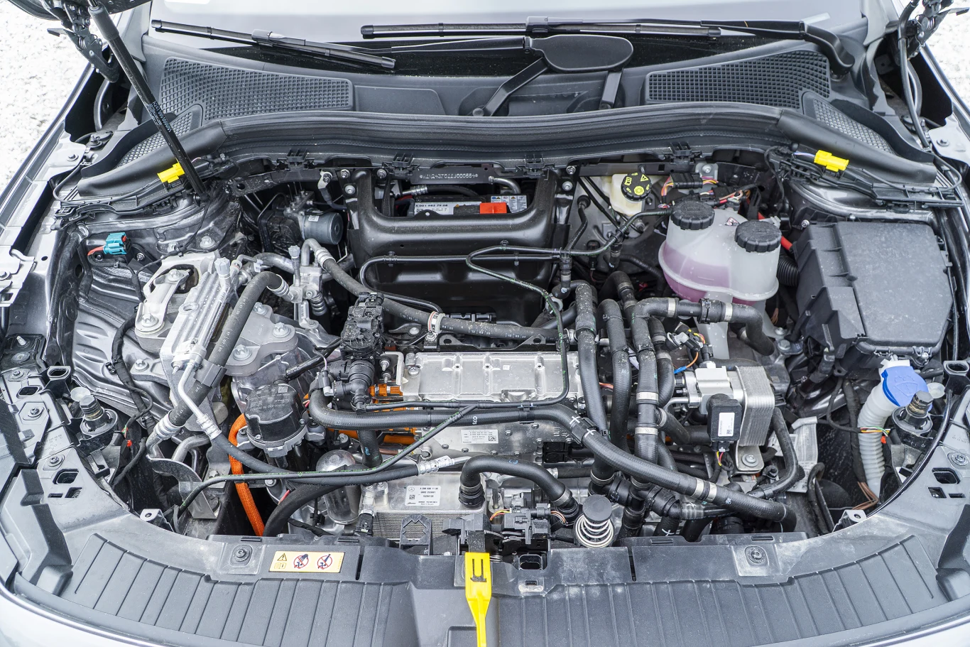 Mercedes EQA 250