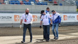 Sędzia Najwer na obchodzie toru