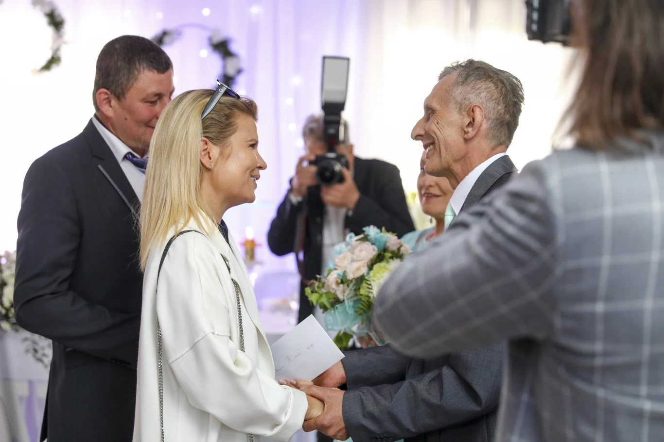 Marta Manowska na ślubie Adama Siewierskiego,  fot. Filip Radwański