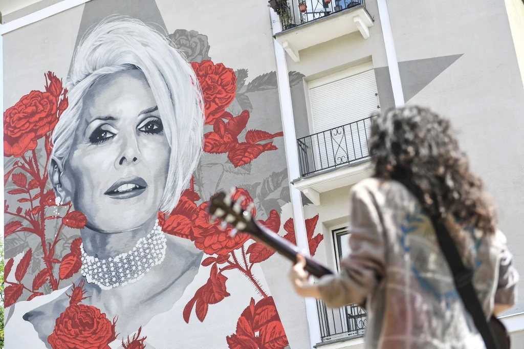 Mural Kory w Warszawie Mural Kory w Warszawie