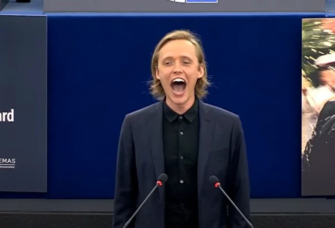 screen YouTube screen YouTube