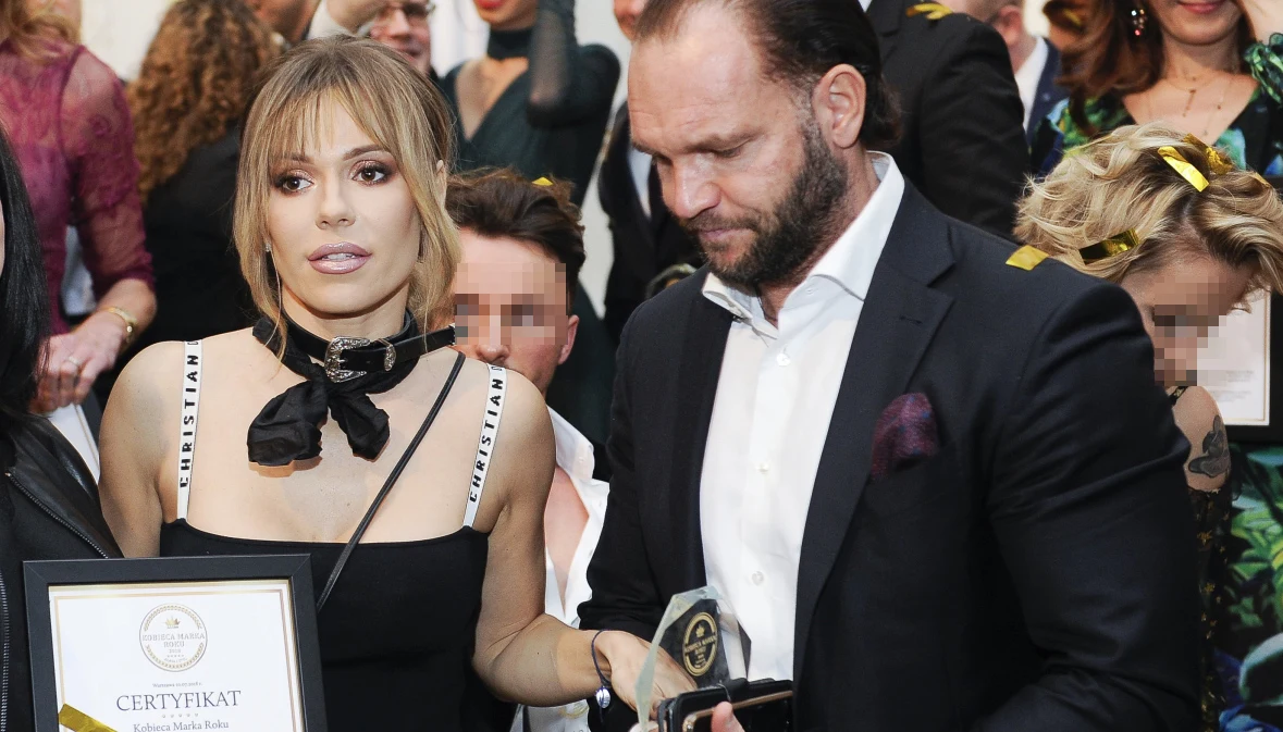 Doda i Emil Stępień rozwodzą się, a jeszcze do niedawna wszyscy wspominali ich piękny ślub w gorącej Hiszpanii Doda i Emil Stępień rozwodzą się, a jeszcze do niedawna wszyscy wspominali ich piękny ślub w gorącej Hiszpanii