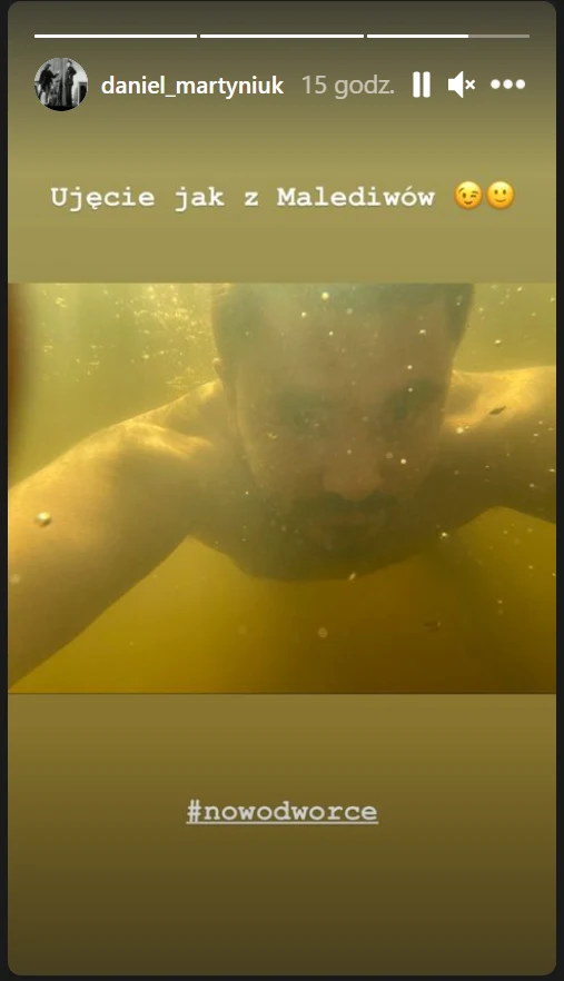 Daniel Martyniuk pluska się w rzece Daniel Martyniuk pluska się w rzece